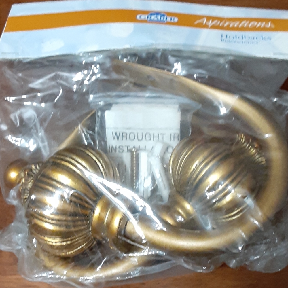 Graber Timeless Gold Elegance Drapery Holdback NEW